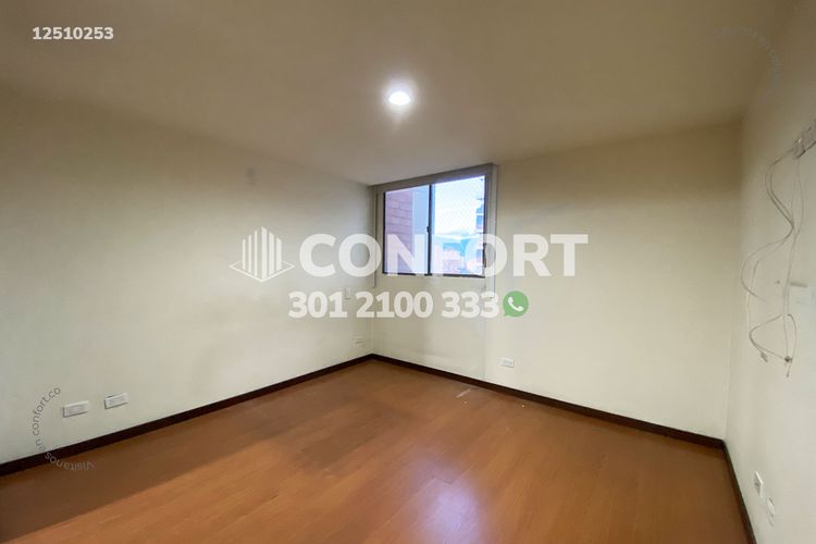 Apartamento de 2 alcobas en arriendo en Conquistadores, Medellín, 90 m² · foto 11 de 24