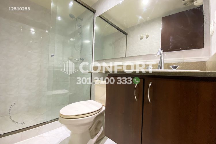 Apartamento de 2 alcobas en arriendo en Conquistadores, Medellín, 90 m² · foto 16 de 24