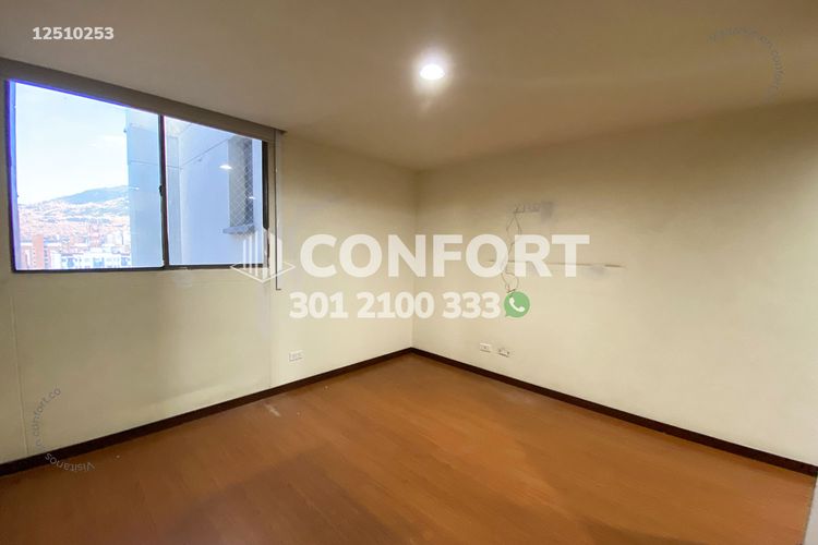 Apartamento de 2 alcobas en arriendo en Conquistadores, Medellín, 90 m² · foto 12 de 24