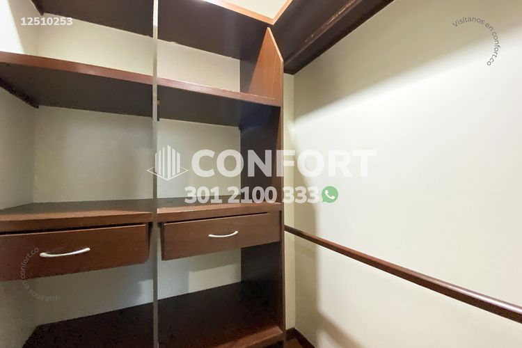 Apartamento de 2 alcobas en arriendo en Conquistadores, Medellín, 90 m² · foto 15 de 24