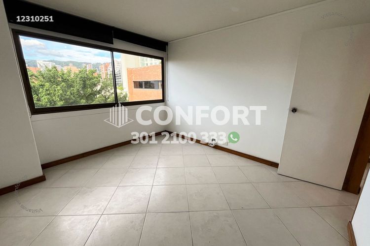 Apartamento de 3 alcobas en arriendo en Villa Carlota, Medellín, 138 m² · foto 6 de 10