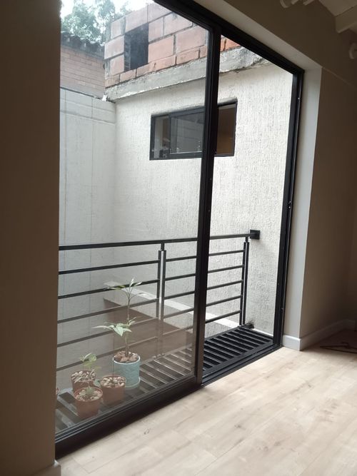 Casa de 4 alcobas en venta en Cristo Rey, Medellín, 214 m² · foto 7 de 24