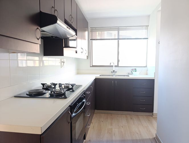 Apartamento de 3 alcobas en arriendo en El Poblado, Medellín, 160 m² · foto 5 de 17