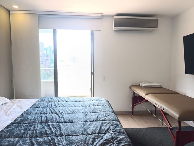 Apartamento de 3 alcobas en arriendo en El Poblado, Medellín, 160 m² · foto 8 de 17