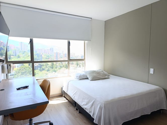 Apartamento de 3 alcobas en arriendo en El Poblado, Medellín, 160 m² · foto 12 de 17
