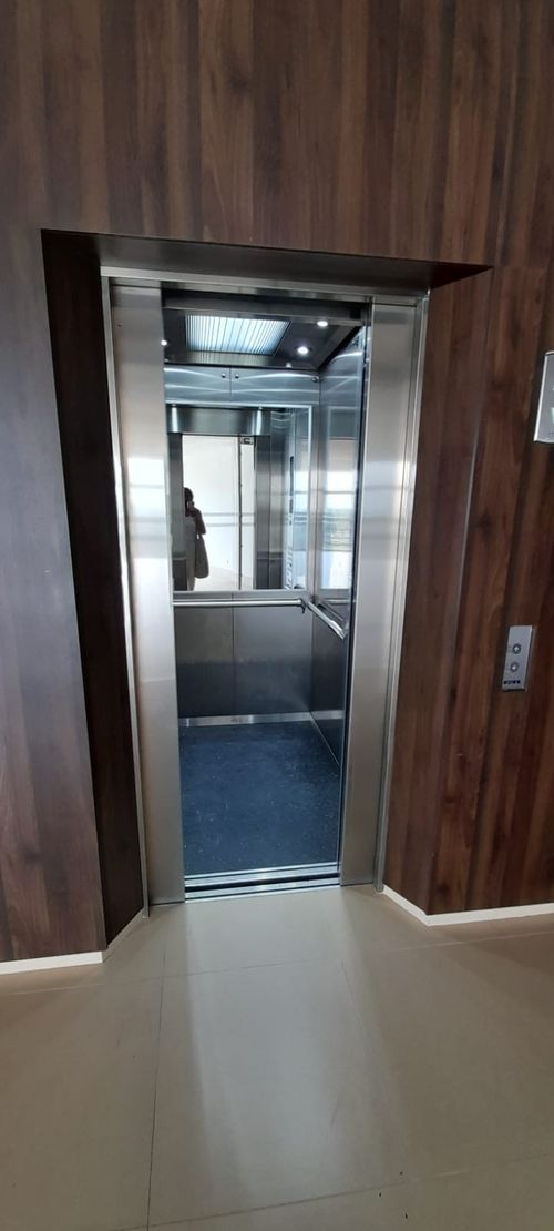 Apartamento de 2 alcobas en venta en Bellavista, Cali, 142 m² · foto 5 de 24