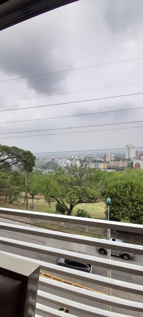 Apartamento de 2 alcobas en venta en Bellavista, Cali, 142 m² · foto 10 de 24