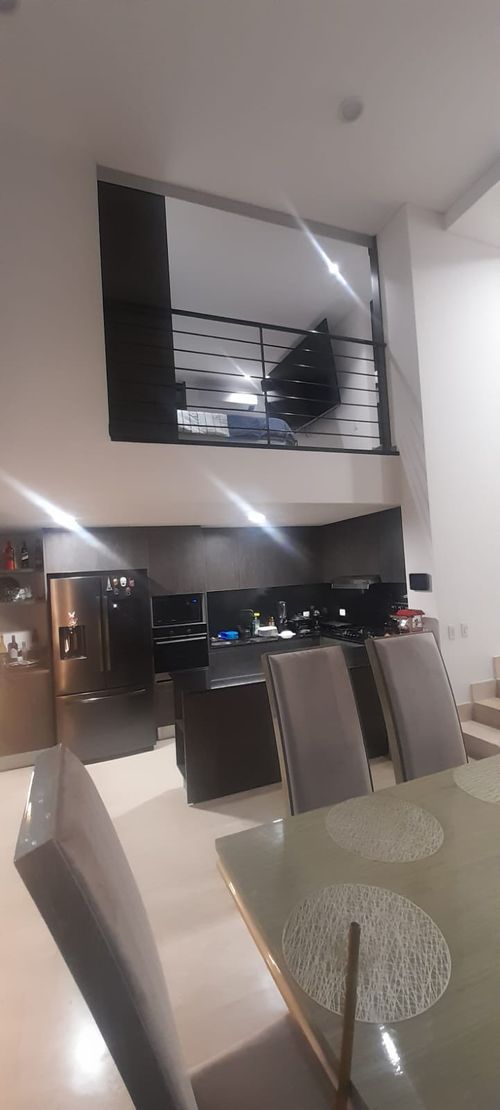 Apartamento de 2 alcobas en venta en Bellavista, Cali, 142 m² · foto 19 de 24