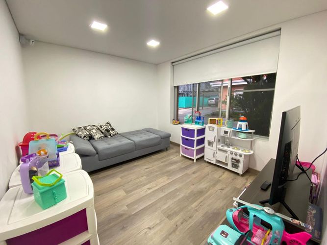 Casa de 4 alcobas en venta en El Castillo, Jamundí, 290 m² · foto 21 de 24