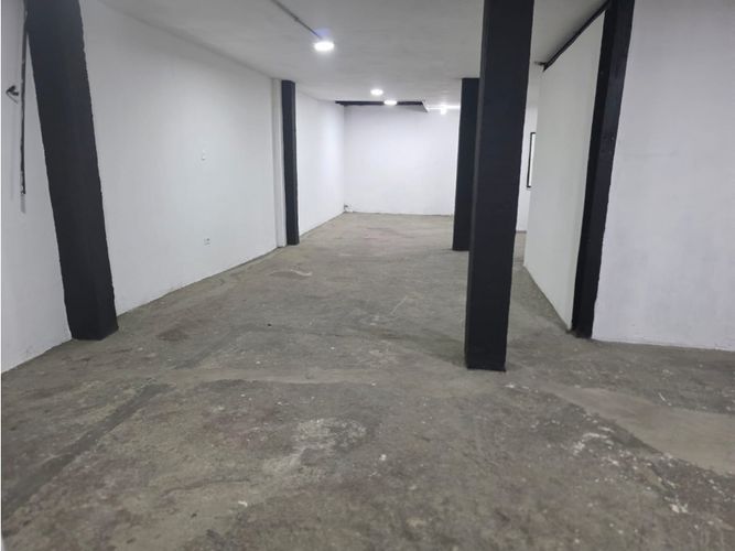 Bodega en arriendo en El Poblado, Medellín, 100 m² · foto 8 de 8