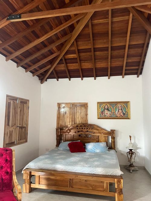 Finca en venta en San Diego, Medellín, 2000 m² · foto 6 de 9