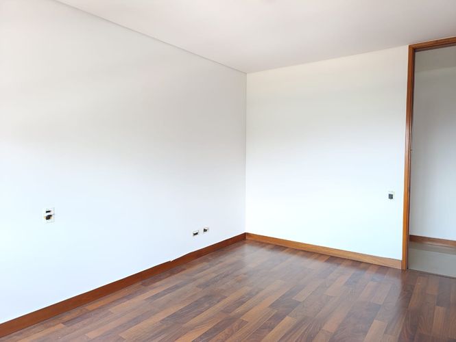 Apartamento de 3 alcobas en venta en El Poblado, Medellín, 195 m² · foto 2 de 16