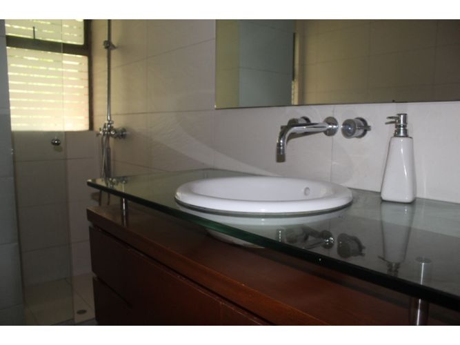 Apartamento de 4 alcobas en venta en Los Rosales, Bogotá, 248 m² · foto 17 de 24