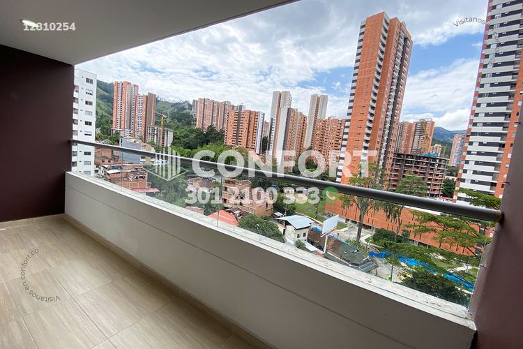 Apartamento de 3 alcobas en arriendo en Vegas De La Doctora, Sabaneta, 79 m² · foto 4 de 19