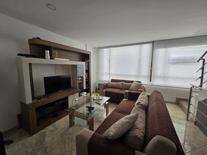 Casa de 3 alcobas en venta en Aures, Bogotá, 126 m² · foto 6 de 23