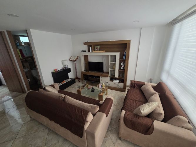 Casa de 3 alcobas en venta en Aures, Bogotá, 126 m² · foto 9 de 23