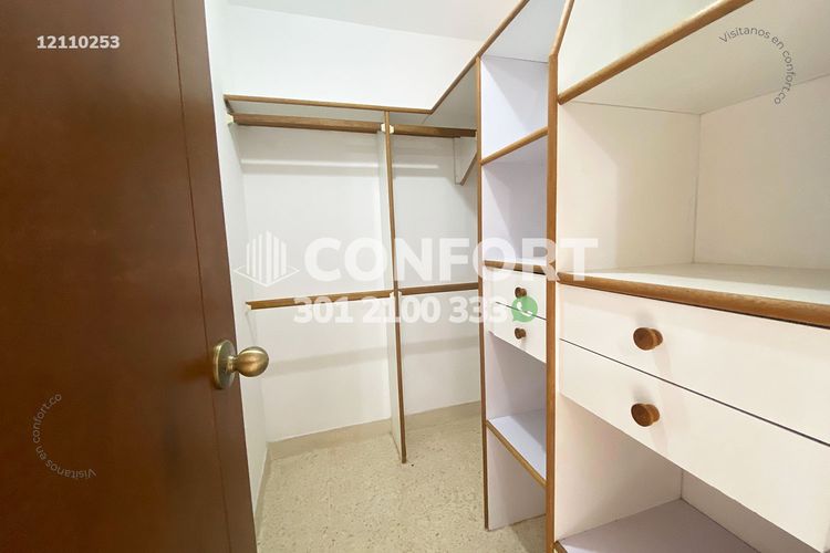 Apartamento de 4 alcobas en arriendo en Conquistadores, Medellín, 198 m² · foto 9 de 24