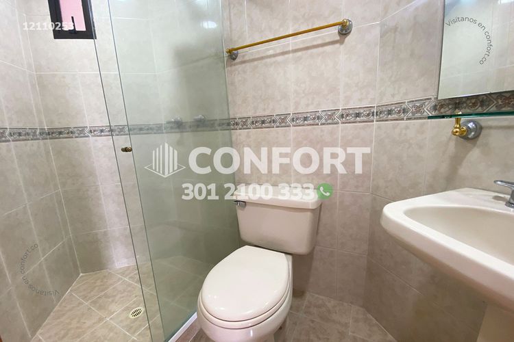 Apartamento de 4 alcobas en arriendo en Conquistadores, Medellín, 198 m² · foto 10 de 24