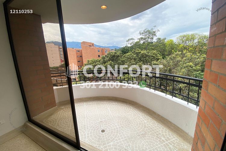 Apartamento de 4 alcobas en arriendo en Conquistadores, Medellín, 198 m² · foto 11 de 24