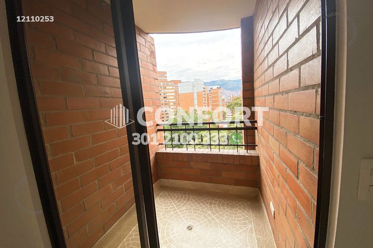 Apartamento de 4 alcobas en arriendo en Conquistadores, Medellín, 198 m² · foto 15 de 24