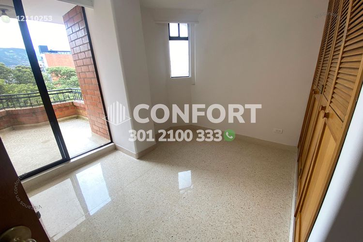 Apartamento de 4 alcobas en arriendo en Conquistadores, Medellín, 198 m² · foto 23 de 24