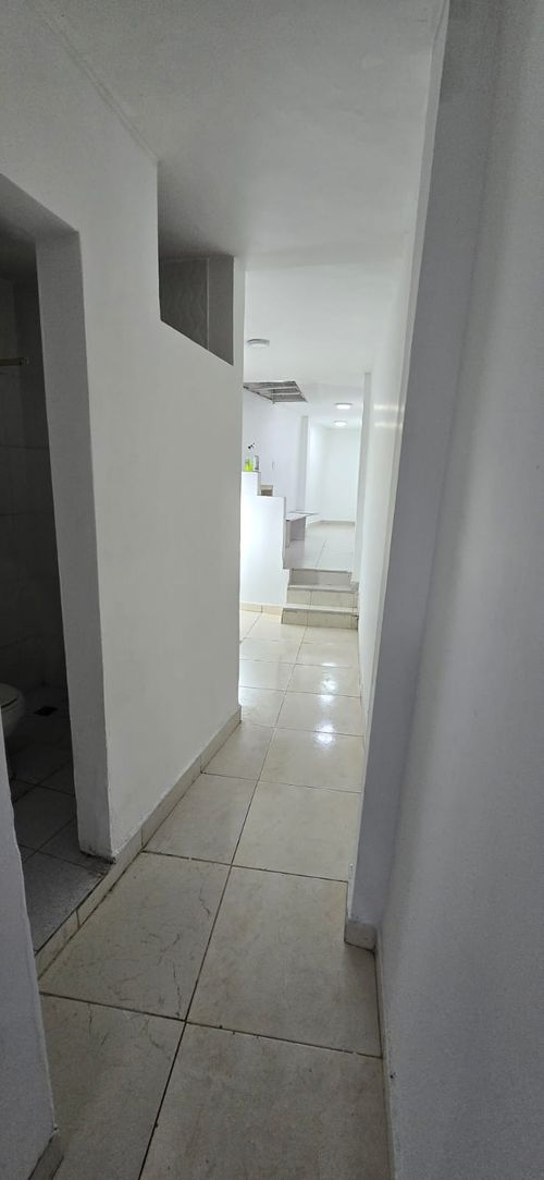 Local en arriendo en Simon Bolivar, Medellín, 55 m² · foto 2 de 6