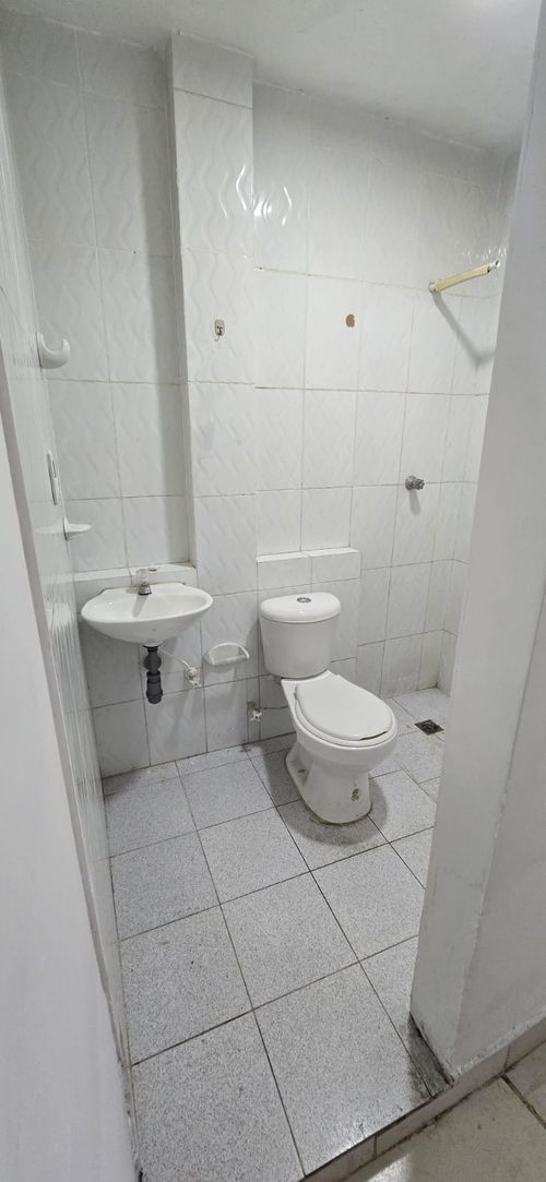 Local en arriendo en Simon Bolivar, Medellín, 55 m² · foto 5 de 6