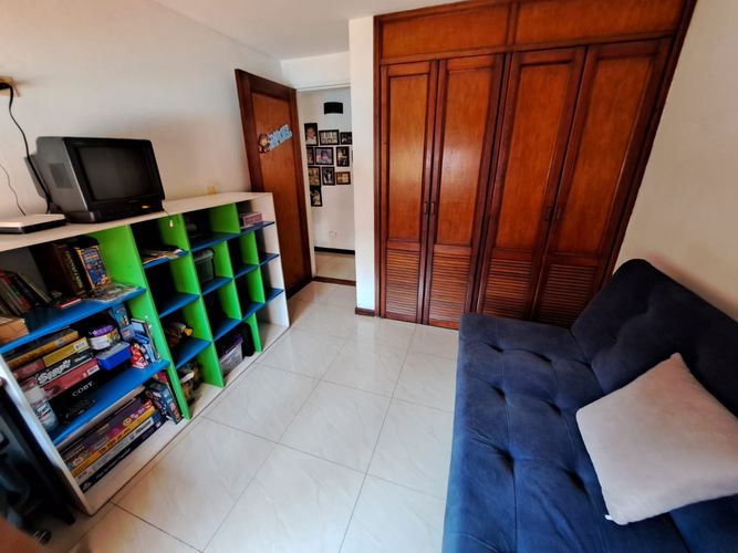 Apartamento de 3 alcobas en venta en El Ingenio, Cali, 122 m² · foto 4 de 14