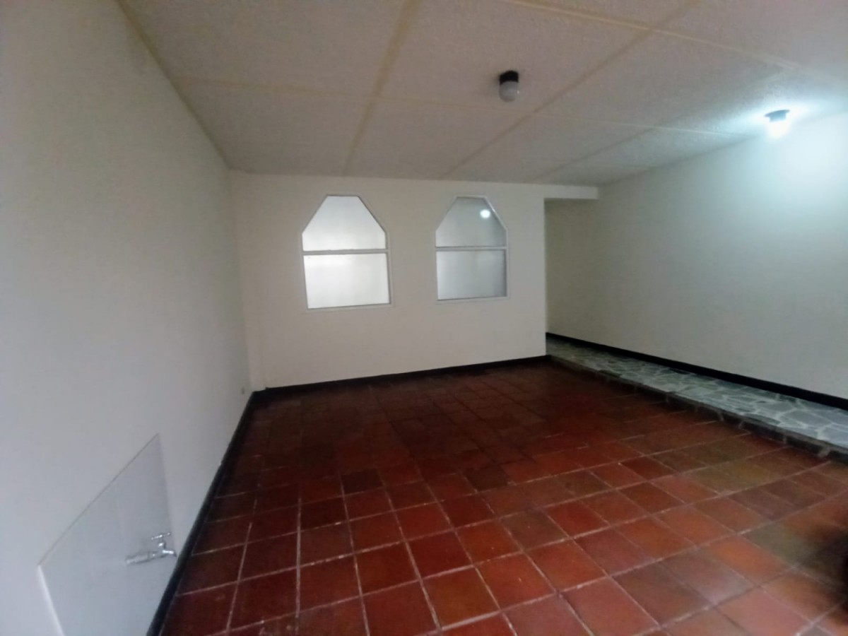 Casa en venta en Normandia, Bogotá · foto 10 de 24