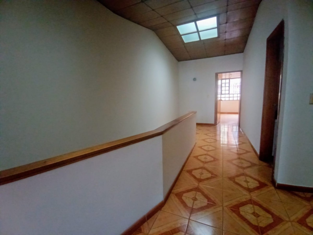 Casa en venta en Normandia, Bogotá · foto 18 de 24