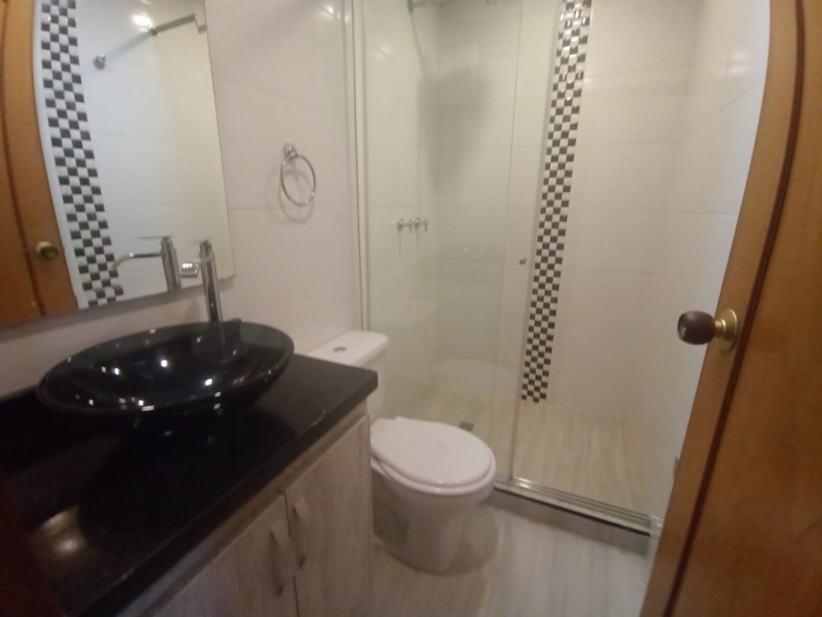 Casa en venta en Normandia, Bogotá · foto 22 de 24