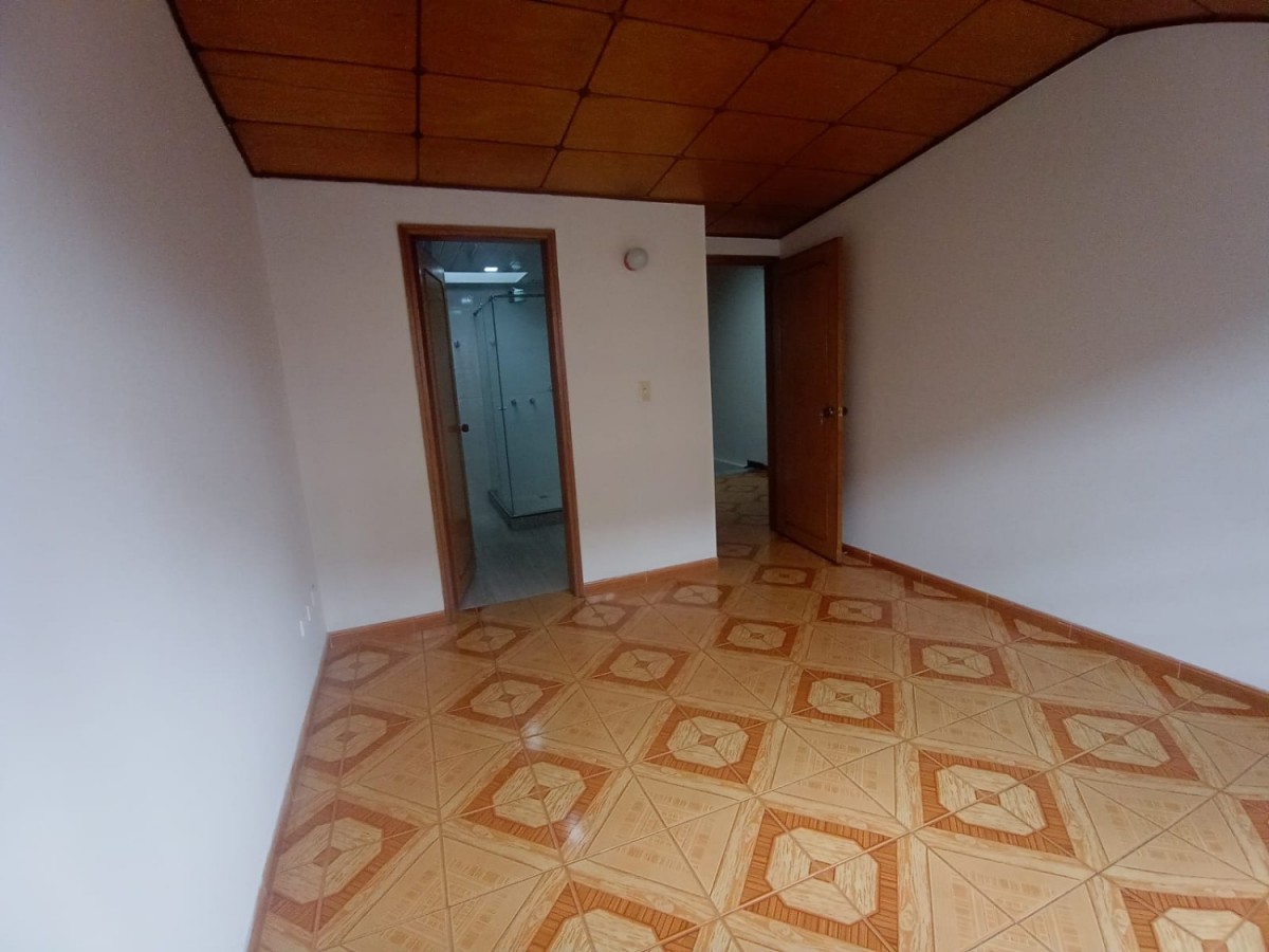 Casa en venta en Normandia, Bogotá · foto 23 de 24