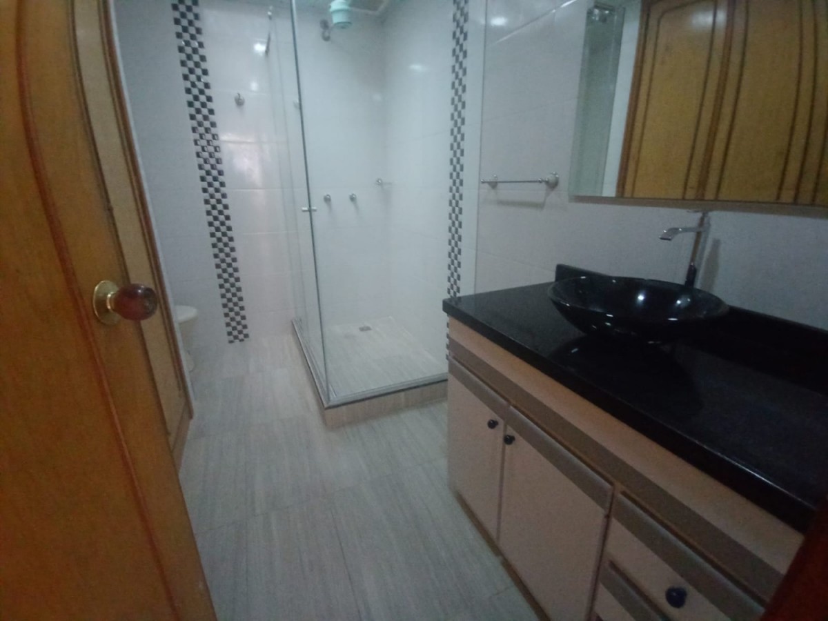 Casa en venta en Normandia, Bogotá · foto 24 de 24