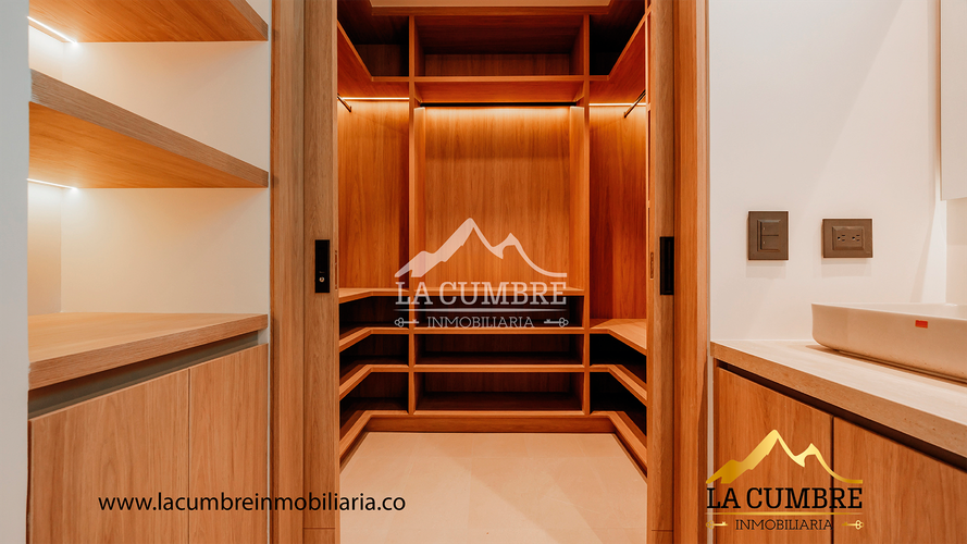 Apartamento en venta en Loma Del Escobero, Envigado · foto 8 de 15