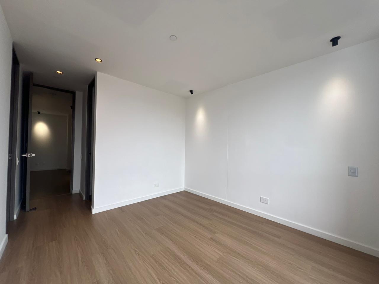 Apartamento en arriendo en La Pradera, Envigado · foto 12 de 15