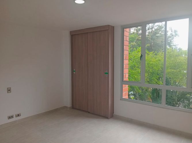 Apartamento de 3 alcobas en arriendo en El Poblado, Medellín, 100 m² · foto 6 de 16
