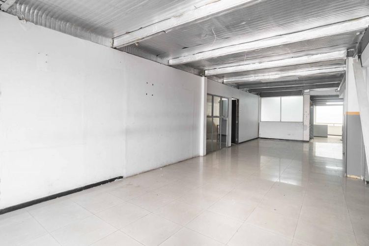 Edificio en venta en Granada, Cali, 370 m² · foto 6 de 17