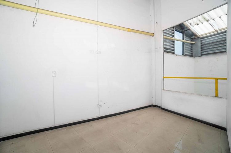 Edificio en venta en Granada, Cali, 370 m² · foto 7 de 17