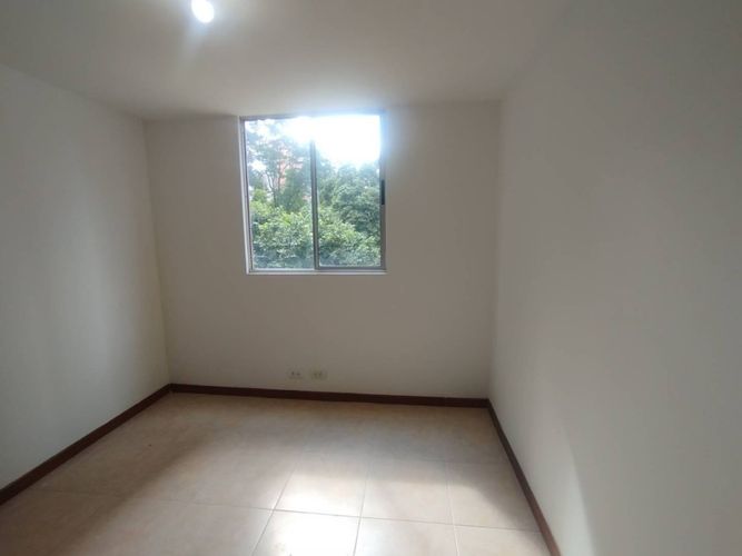Apartamento de 3 alcobas en arriendo en El Poblado, Medellín, 117 m² · foto 5 de 23