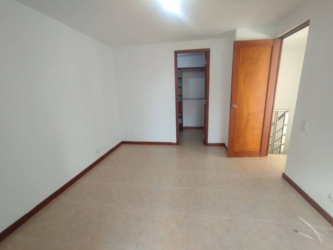 Apartamento de 3 alcobas en arriendo en El Poblado, Medellín, 117 m² · foto 16 de 23