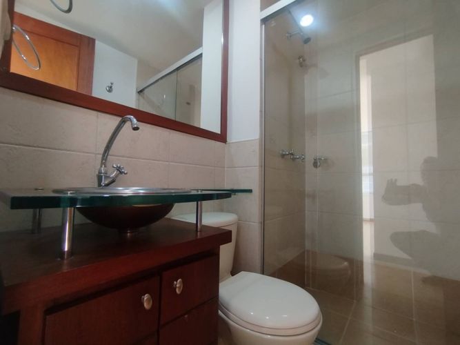 Apartamento de 3 alcobas en arriendo en El Poblado, Medellín, 117 m² · foto 20 de 23