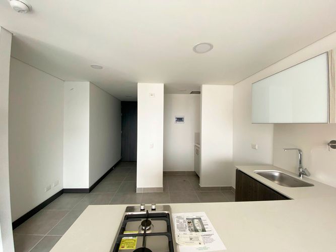 Apartamento de 1 alcoba en arriendo en Simesa, Medellín, 52 m² · foto 7 de 12