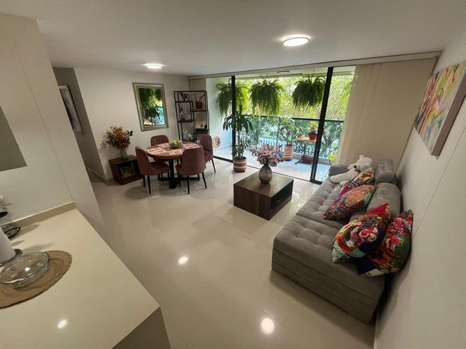 Apartamento de 3 alcobas en venta en Cr. Serrania Del Hato, Piedecuesta, 90 m² · foto 2 de 21
