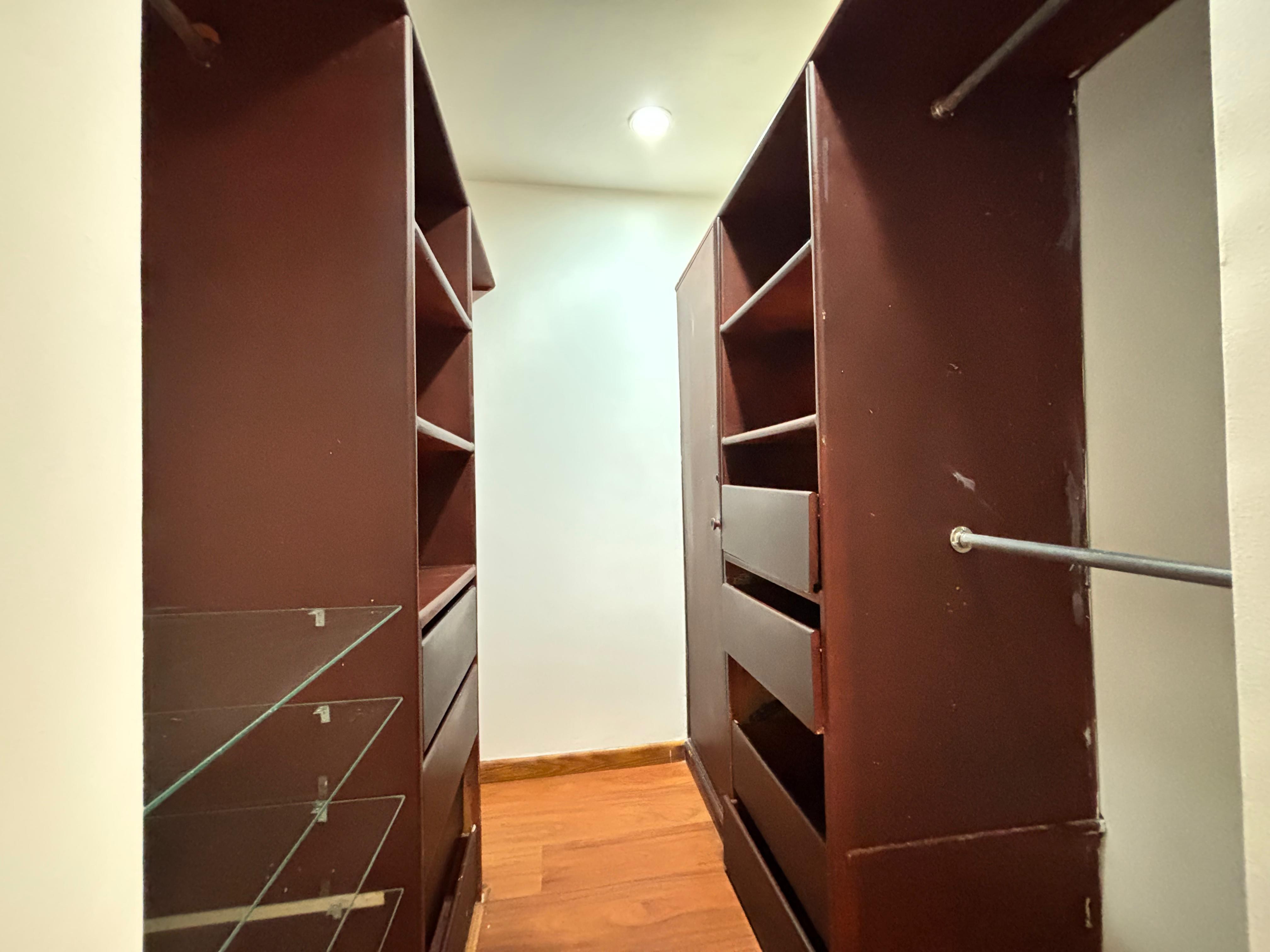 Apartamento en venta en El Chico, Bogotá · foto 6 de 16
