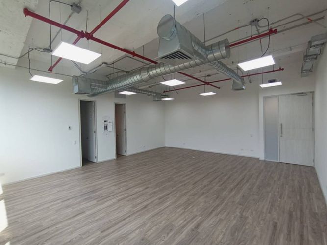 Oficina en arriendo en Manila, Medellín, 63 m² · foto 3 de 7