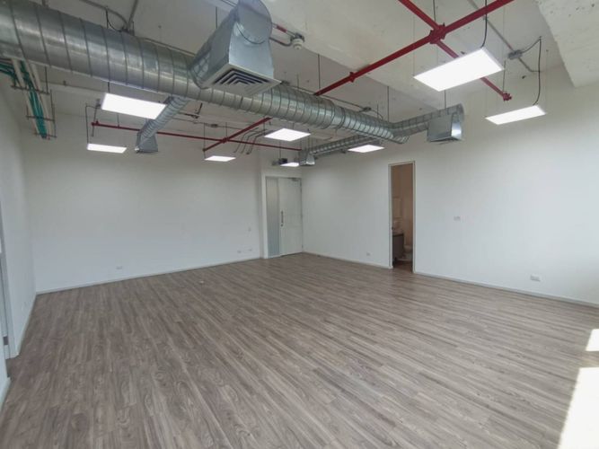 Oficina en arriendo en Manila, Medellín, 63 m² · foto 4 de 7