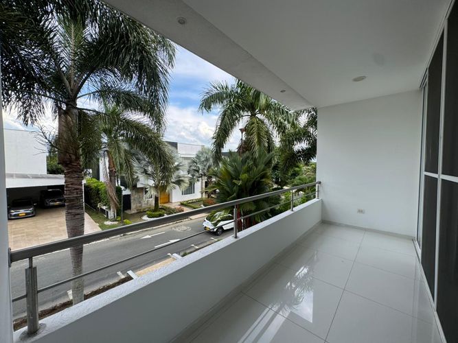 Casa de 4 alcobas en venta en Pance, Cali, 400 m² · foto 3 de 23
