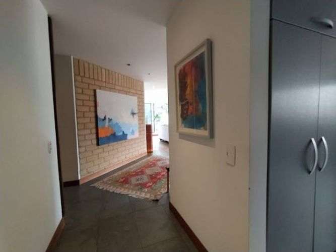 Apartamento de 3 alcobas en venta en San Patricio, Bogotá, 205 m² · foto 2 de 24