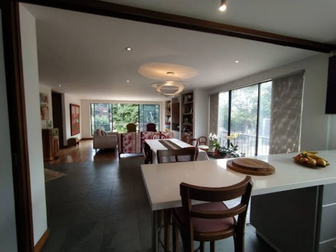 Apartamento de 3 alcobas en venta en San Patricio, Bogotá, 205 m² · foto 7 de 24