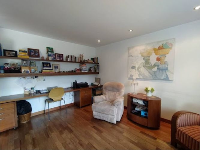 Apartamento de 3 alcobas en venta en San Patricio, Bogotá, 205 m² · foto 17 de 24
